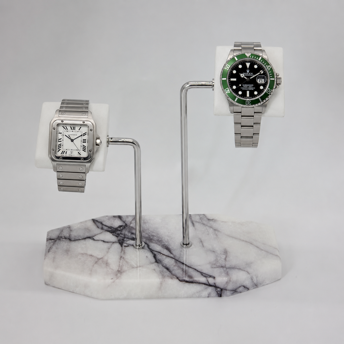 Présentoir pour deux montres avec socle en marbre et coussins en cuir