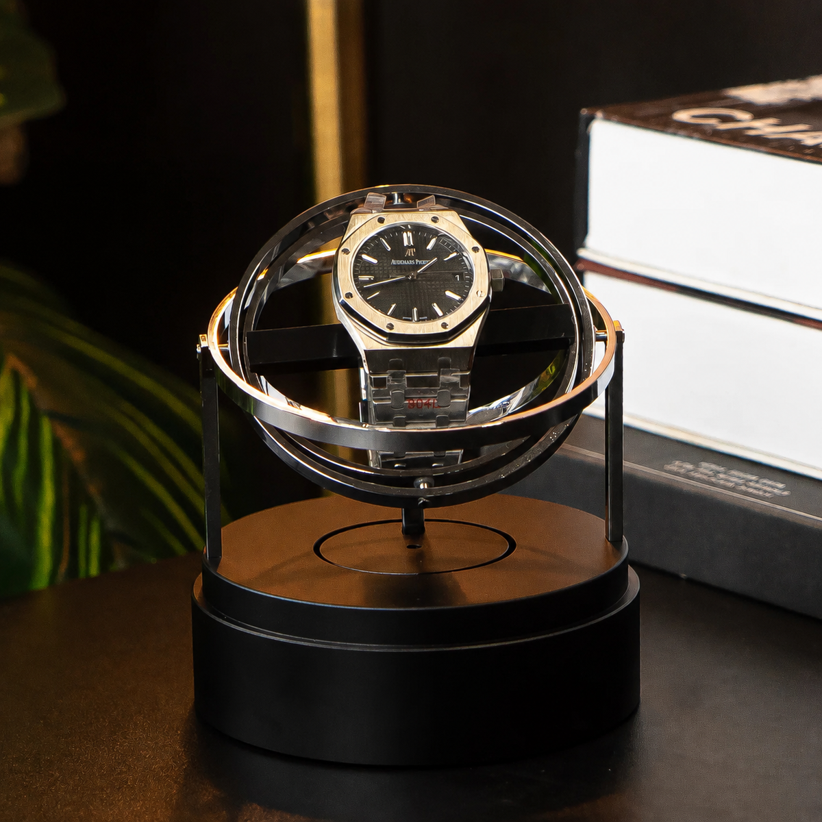 Single Gyroscopic Automatic Watch Winder with Glass Dome - packaging